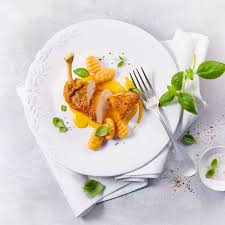 Perlhuhnbrust Mit Susskartoffel Ziegenkase Gnocchi Und Susskartoffel Safran Sauce Rezepte Fleisch Gerichte Neue Rezepte