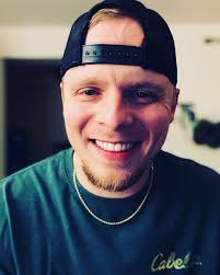 God is good. 🙌🏻 better days were ahead, in fact. 🌈 glad I chose life. 😇 