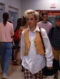 She is portrayed by christine elise. Christine Elise As Emily Valentine In Beverly Hills 90210 Beverly Hills 90210 Picture 70148639 235 X 307 Fanpix Net
