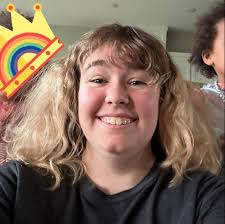 Has anyone got a recommendation for someone to shape my daughters eyebrows  tomorrow, if possible.