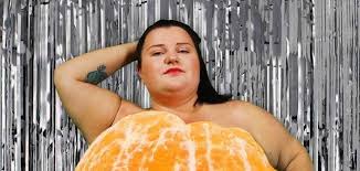 Почему она отказалась от тура по штатам? Alyona Alyona Vzbudorazhila Pikantnymi Foto V Kupalnike