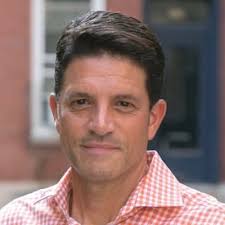 Monica Michelle Ballesteros (@Phoenizziana)