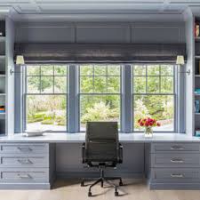 As the line between work and home becomes increasingly blurred, it's more important than ever to have a comfortable and functional home office where we can focus on the things we need to get done. 75 Beautiful Traditional Home Office Pictures Ideas July 2021 Houzz