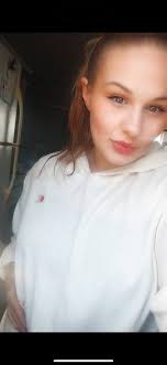 Hey guy I'm queeny_902 I just started streaming