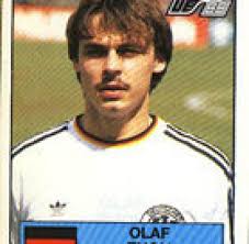 Zwei umstrittene elfmeter, verwandelt von lothar matthäus und ronald koeman, das 2:1 durch van basten zwei minuten vor dem abpfiff und reichlich orangener jubel. Em 1988 Als Ronald Koeman Sich Den Hintern Wischte Welt
