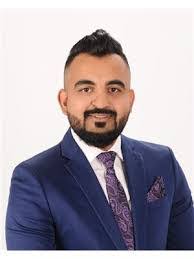 Manpreet Gill's Instagram, Twitter & Facebook