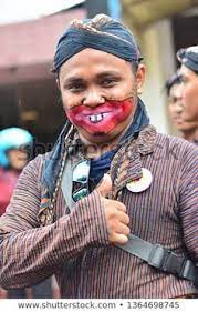 Nah itulah informasi terbaru yang dapat kami bagikan mengenai kumpulan gambar nunggu thr lebaran. 8 Ide Traditional Dance Of Central Java Rampak Gedruk Buto Yogyakarta Indonesia Boneka Hewan