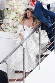 As of 2018, heidi klum's net worth is $90 million. Traumhafte Wolken Robe Das Ist Heidi Klums Brautkleid Promiflash De