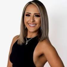 Kimberly Quintero's Instagram, Twitter & Facebook