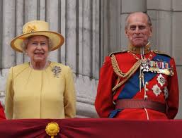 La cuestión es que en la realidad de la tradición y las reglas británicas no es tan sencillo sentarse en el trono y conseguir ese título. Las Hermanas Nazis Del Principe Felipe Internacional El Mundo