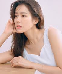 Son Ye Jin: Từ minh tinh đến một bà mẹ bỉm sữa bình thường
