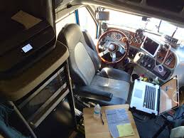 Peterbilt 387 Inside Cab Myoffice Away From Home Semi Trucks Interior Truck Interior Peterbilt 387