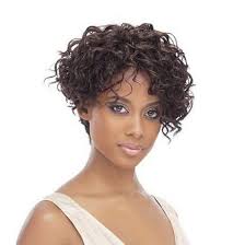Wigs with bangs are favorite weave hairstyles for most black women which looks neat, clean, and young. Short Hairstyles Angled Bob Hairstyles For Very Short Curly Hair With Side Bangs For Black Wome Kapsels Golvend Haar Krullende Kapsels Kort Kapsel Golvend Haar
