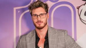 Familiares piden donaciones para poder trasladar el cuerpo del cantante Fede  Dorcaz a Argentina, colaborador de 'Hoy' asesinado en la CdMx  mile.io/4qbBZWX