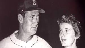Joan Joyce struck out Hank Aaron