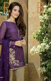 Pin By Mf19962017 Mkhan On Clothes With Images Pakistani Fashion Casual Pakistani Wedding Outfits Fancy Dress Design
