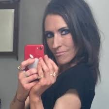 Lori Lasher's Instagram, Twitter & Facebook