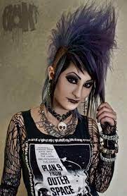 A Beautiful Woman With A Beautiful Deathhawk Goth Deathrock Deathhawk Alternative Model Punk Girl Goth Hair Punk