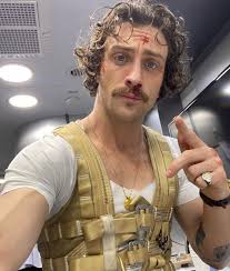 Aaron Taylor-Johnson es confirmado como el nuevo James Bond