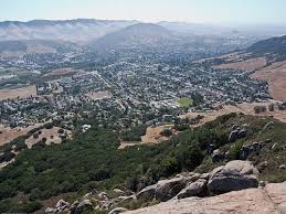 Bishop Peak Trail San Luis Obispo Ca Looking Toward Slo And Islay Peak From Bishop Peak One Of The So Called Seven Or Nine Sisters In San Luis Obispo Ca Views From The Top California Travel San Gabriel