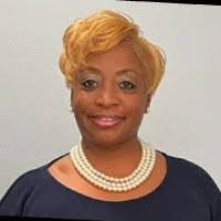 Lori Doering's Instagram, Twitter & Facebook