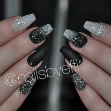 Acrylic Black And Gray Nails See This Instagram Photo By Nailsbyeffi 5 473 Likes Homecoming Nails Acrylic Black Nails With Glitter Silver Nails