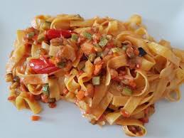 Go on a tour of regional favourites and master the classics with our selection of recipes, and enjoy the spirit of italy in your kitchen. Tagliatelle Al Curry Con Ragu Di Verdure Picture Of Pasto Laboratorio Di Pasta Con Cucina Milan Tripadvisor
