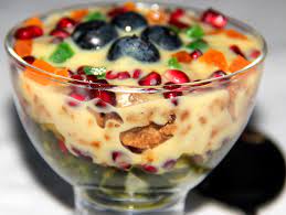 Crumbled biscuit custard fruit pudding – Vegan | Chitra's Healthy Kitchen