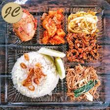 Lihat juga resep rice box nasi gila enak lainnya. Nasi Kotak Paket 7 Makanan Dan Minuman Fotografi Makanan Resep Masakan