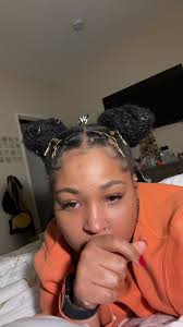 Destiny Cole (@little__bird___)