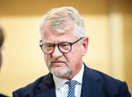 Industrimiljardären Karl Hedin är lättad