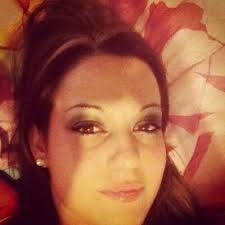 Kayla Holbert (@kAyLaK1209)