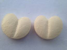 Cardensiel 5 mg, comprimé pelliculés sécables. Wikimed