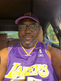 Up early for a visit to the best dentist in town—Henderson Dentistry!  Always a pleasure to see my friend and brother, Dr. Marlon Henderson (ΡΩ 05  #Deuce 💜💛 IYKYK). Rockin’ my Adidas Pharrell Williams ...