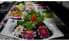 Amasra salatası, hem malzemeleriyle hem de görünüşüyle gözü dolduran zengin içerikli bir salata çeşidimizdir. Unu Sinirlari Asan Amasra Salatasi Icin Tescil Atagi