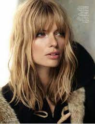 Coiffures Cheveux Mi Longs Frange Coupe De Cheveux Coiffure Cheveux