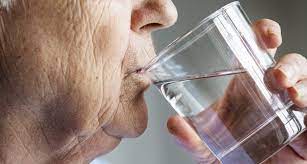 Wassertrinken Kann Fortschreiten Der Niereninsuffizienz In Studie