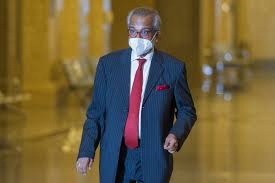 Lawyer tan sri muhammad shafee abdullah said that although he is disappointed with the judge's decision to sentence his client. Najib S Lawyer Shafee Labels Unethical Irb S Rm9 41m Unpaid Taxes Suit As A Political Move Against Him Malaysia Malay Mail