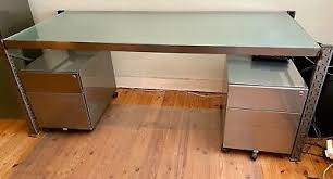 Idéalement utilisé comme meuble de bureau, ce meuble de rangement en bois. 1 Bureau 1 Retour 2 Blocs Tiroirs 1 Armoire Ebay