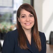 Larissa Raines's Instagram, Twitter & Facebook