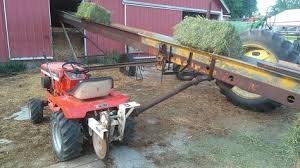 Allis Chalmers 900 Series Garden Tractor And Pto Attachment At Work On The Farm Small Garden Tractor Garden Tractor Tractors