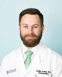 Ted Melching's Instagram, Twitter & Facebook