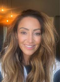 Natalie Goad's Instagram, Twitter & Facebook