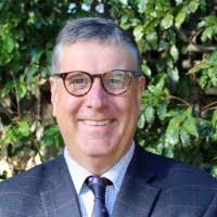 100+ perfiles de «Lubel»