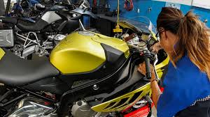 Visit our motorcycle dealer today to take a test ride. Bmw Motorrad Motorcycle Mechanic Training Courses Mmi