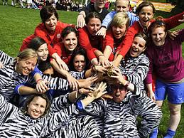 Drucken sie ihre fotos an der cewe fotostation in einer müller filiale in ihrer nähe! Party Meets Fussball Muller Touren Ladt Ein Zum 4 Soccer Cup Heimspiel Sportportal Fur Amateurfussball Im Munsterland