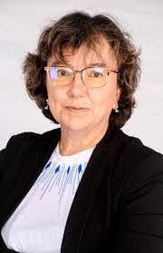 Lana Coates's Instagram, Twitter & Facebook