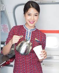Lion air group merupakan salah satu maskapai penerbangan di indonesia. Terpikat Pesona Ratu Kecantikan Thailand Yang Jadi Pramugari Lion Air Foto 2