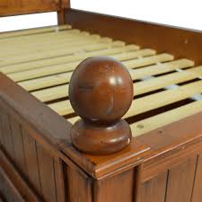 Thomas bunk bed kids feel snug and safe tucked within the sturdy paneled design of our thomas bunk bed. 61 Off Pottery Barn Kids Pottery Barn Kids Thomas Twin Trundle Bed Beds