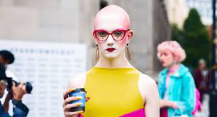 Dentro de las identidades no binarias están las personas transgénero, transexuales, género fluido, agénero, género neutro, entre otros.a continuación algunas definiciones de este amplio espectro que proporcionaron la sexóloga teresa salgado y el filósofo daniel jiménez. Opciones Binarias Opciones Sexuales De Una Persoa Perteneciente Al Genero No Binario